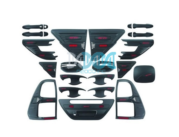Dress Up Kit Whole Black Toyota Hi-Lux 2018-
